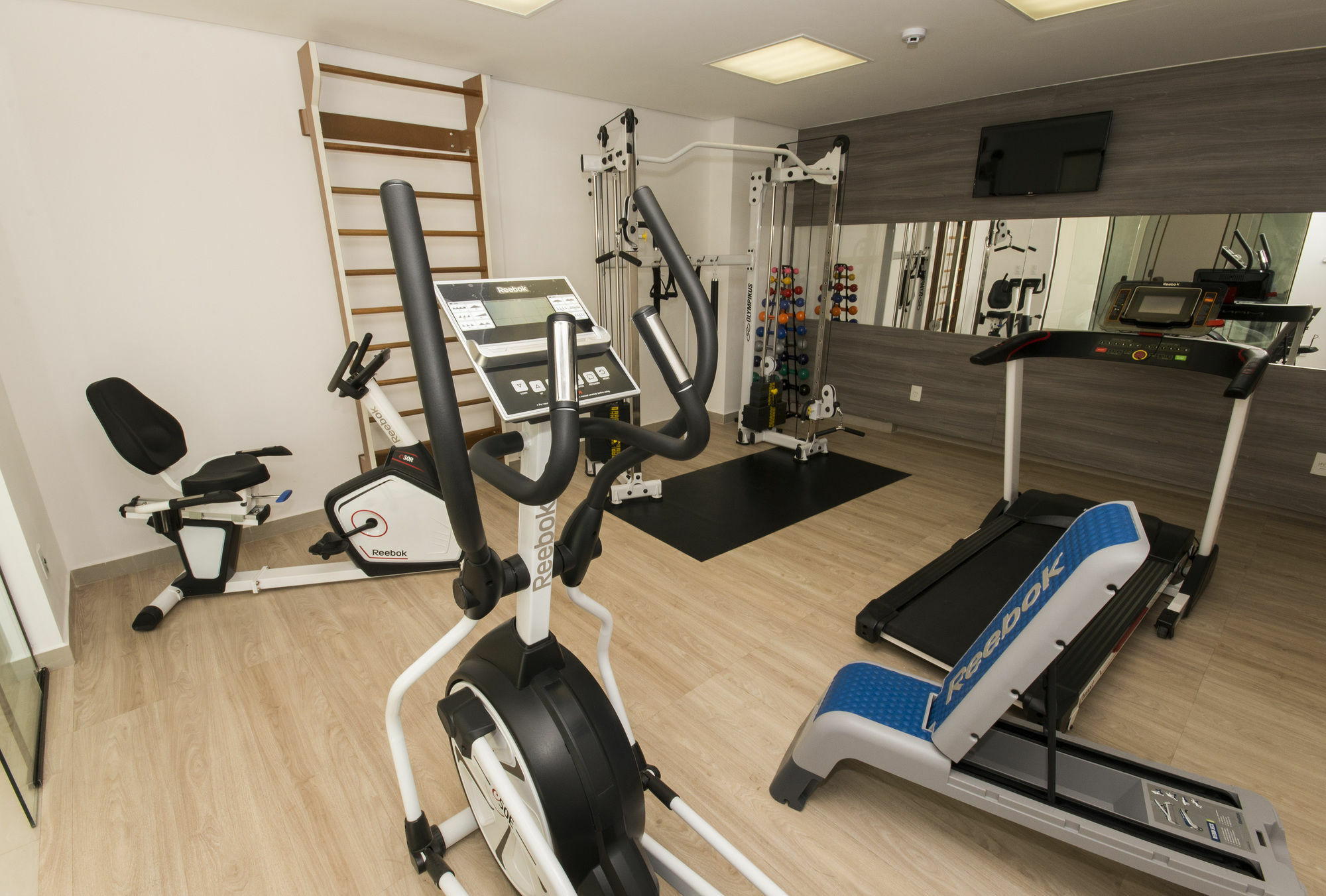 Comfort Hotel Cuiaba מראה חיצוני תמונה
