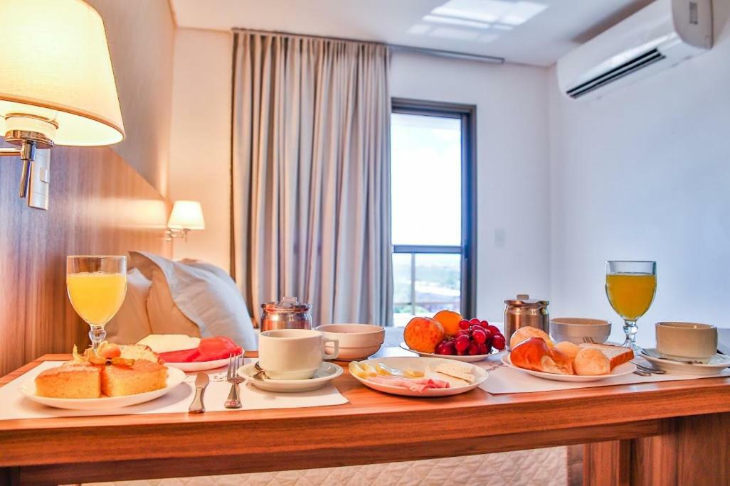 Comfort Hotel Cuiaba מראה חיצוני תמונה