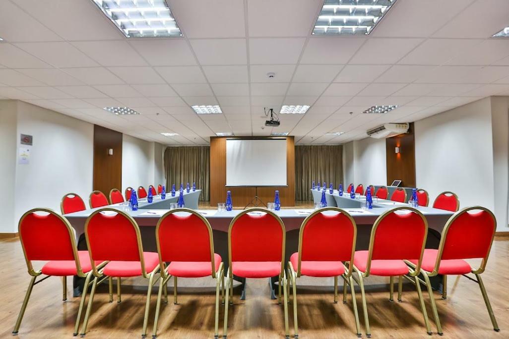 Comfort Hotel Cuiaba מראה חיצוני תמונה